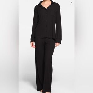 SKIMS Soft Lounge Set in Onyx Black M